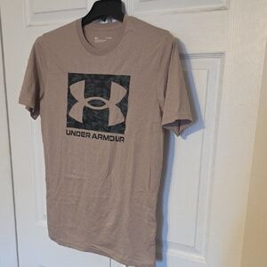 Under Armour Men's Beige Graphic Tee